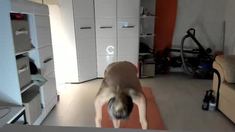 AngelMomm online show from February 15, 4:25 am