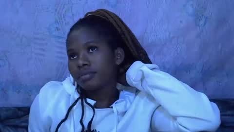 momsdoll online show from January 11, 7:46 am