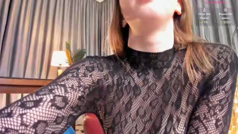 Snapshot of money_banny chatting on September 27, 4:47 pm Emily online show from September 27, 4:47 pm