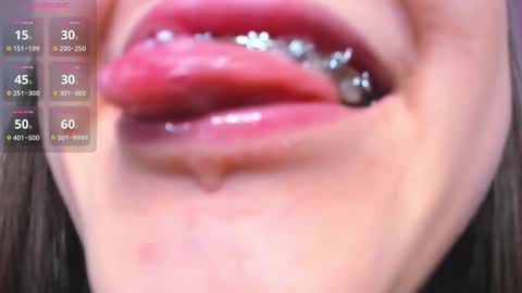 Monica online show from February 18, 6:28 pm