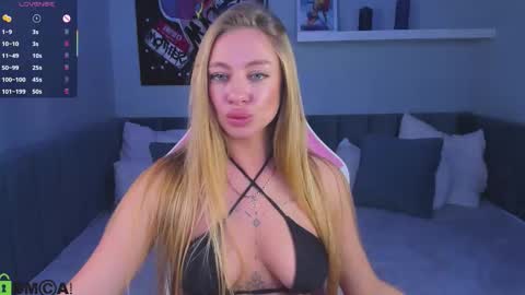 Melissa online show from November 23, 8:38 am