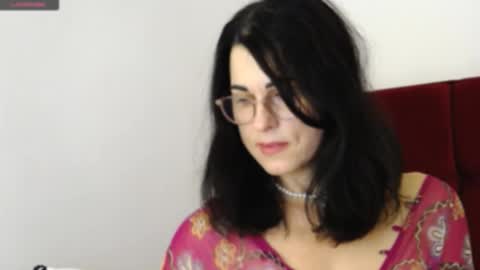 monicaluxxx online show from November 15, 11:44 am