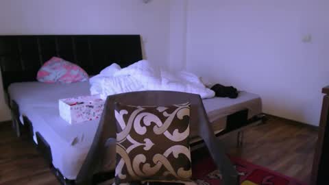 Monse online show from November 8, 10:53 am