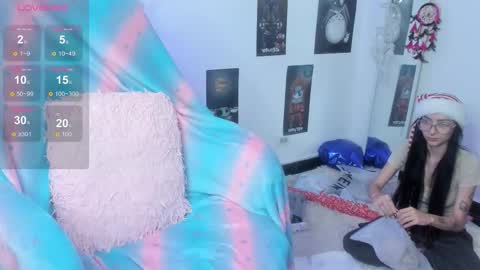 MOON  online show from December 18, 4:39 am