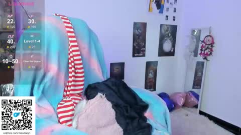 MOON  online show from December 5, 4:45 am