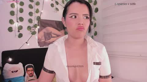 moonliight__ online show from February 4, 12:02 am