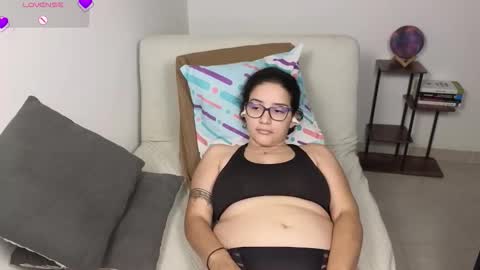 Moon Woman online show from February 3, 6:40 am