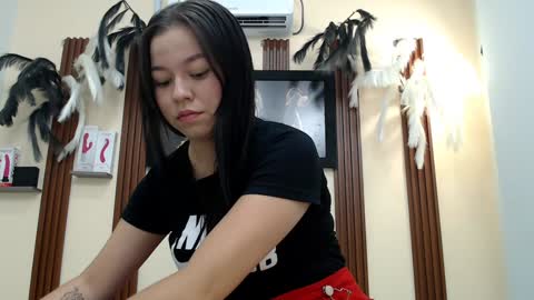 alexia online show from February 2, 7:25 pm