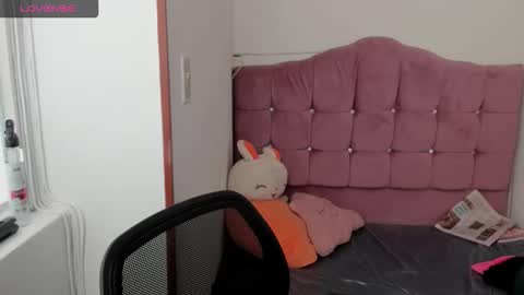 morena_rodriguez_9 online show from October 28, 7:30 pm