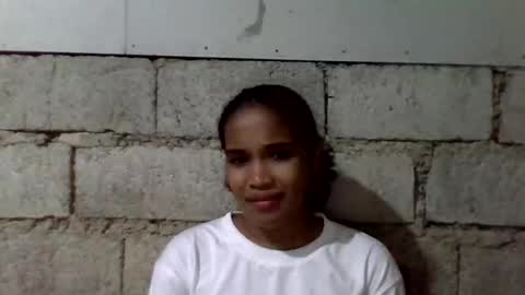 morenagirlpinay18 online show from February 2, 1:15 am