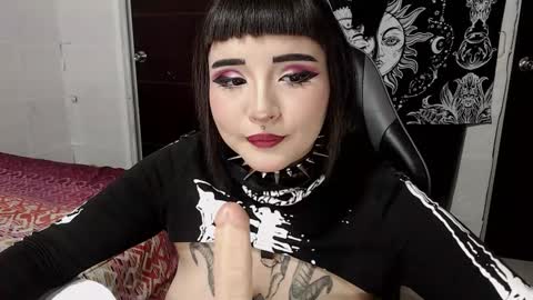 Morgan Moon online show from December 14, 6:03 pm