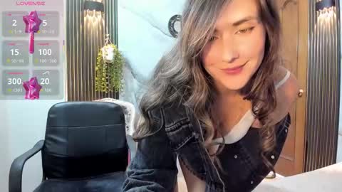 Moriah online show from February 4, 7:28 pm