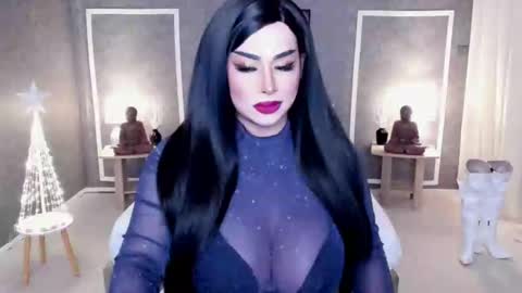 Snapshot of ms_lhadycummer chatting on December 19, 10:45 am Samantha online show from December 19, 10:45 am