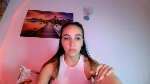 ms_sophiee online show from June 15, 8:42 pm