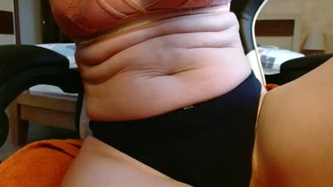 msmarshmallow1 online show from November 19, 1:00 pm