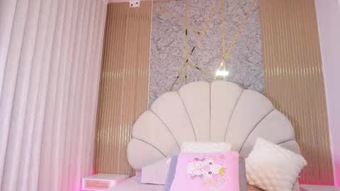 Manuela  online show from November 13, 3:16 am