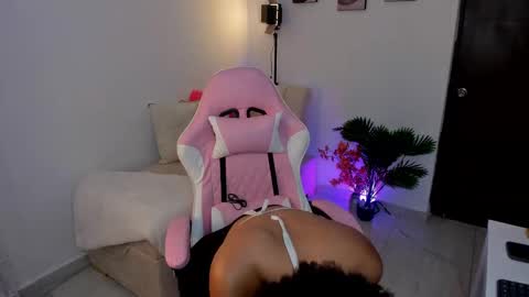 HEY GUYS IF YOU LIKE SEXY SHOW YOU ARE IN THE CORRECT PLACE CU WENESDAY PVT OPEN   TRANSMISSION TIME 5 PM - 10 PM COLOMBIA online show from October 14, 12:24 am