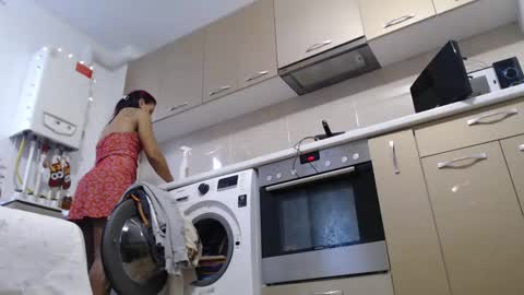 Snapshot of musclesqueen chatting on January 17, 7:51 am MusclesQueen online show from January 17, 7:51 am