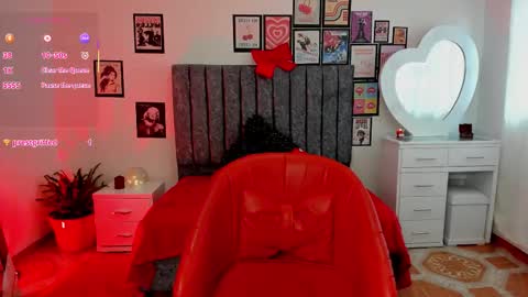 mushi_ online show from February 6, 9:40 pm