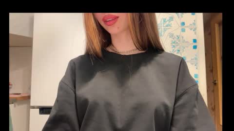 JIN online show from December 2, 3:47 pm