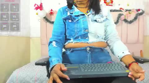 mya_blaze online show from December 14, 1:17 pm