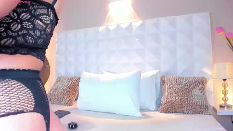 Mariana Evans online show from February 12, 11:40 am