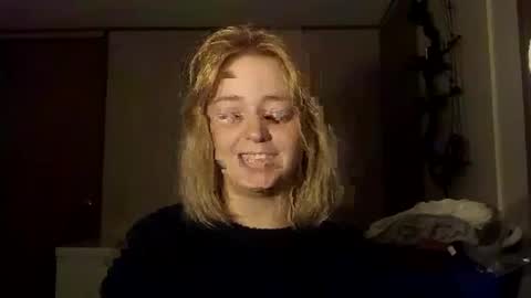 Annie Archer online show from October 24, 4:19 am