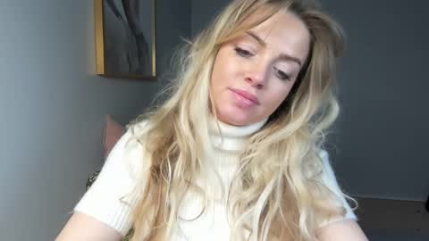 Snapshot of nadyasoft chatting on January 22, 8:06 pm Nadyasoft online show from January 22, 8:06 pm