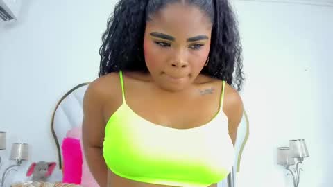 NahiaraReina  online show from February 23, 1:13 pm