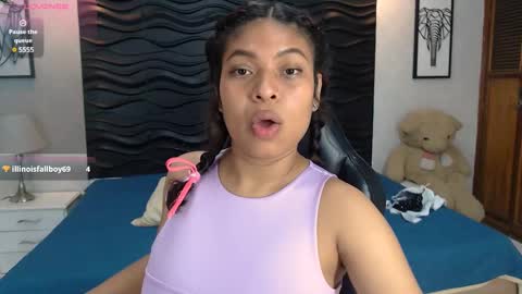 Nahomy online show from March 8, 1:44 pm