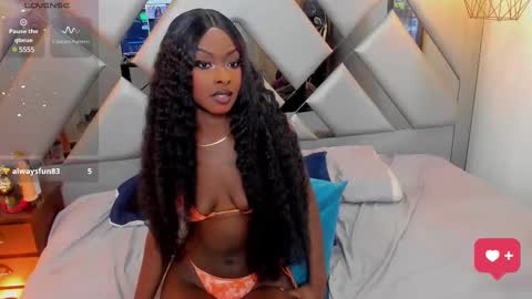 Nahomi  online show from March 5, 5:50 pm