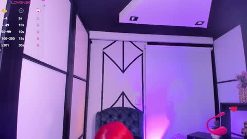 Nahomi online show from December 23, 5:55 am