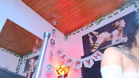 Naia x online show from October 29, 11:29 pm