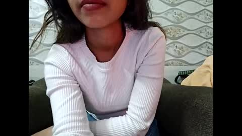 Snapshot of naina00123 chatting on December 18, 6:03 pm Naina online show from December 18, 6:03 pm