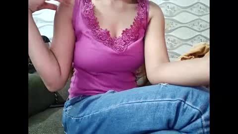 Snapshot of naina00123 chatting on January 15, 9:35 am Naina online show from January 15, 9:35 am