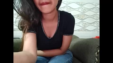 Snapshot of naina00123 chatting on February 16, 11:38 am Naina online show from February 16, 11:38 am