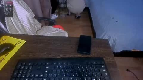 Snapshot of naked_psychologist chatting on February 9, 11:25 am Asy no face  online show from February 9, 11:25 am