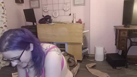 Lizzy online show from January 17, 5:42 am