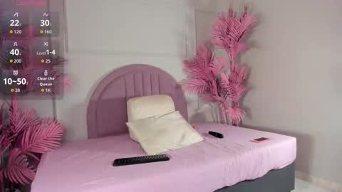 nalapalmer online show from February 18, 3:38 am