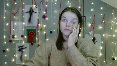 Nana online show from November 18, 9:10 am