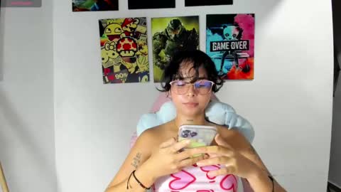 nanami_owo online show from October 22, 12:15 am