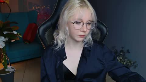 nancymartinez online show from February 21, 6:07 am