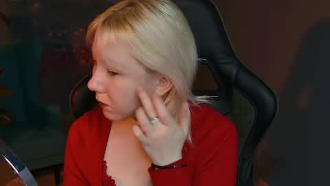 nancymartinez online show from February 24, 5:19 am