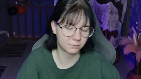 nancymartinez online show from October 23, 5:35 am