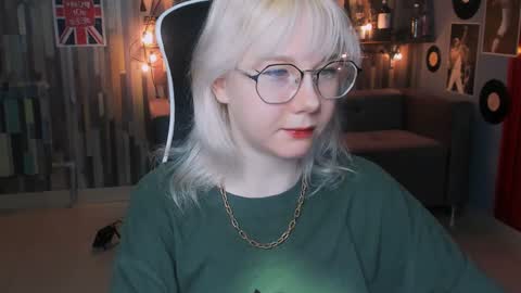 nancymartinez online show from February 5, 5:09 am