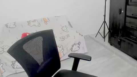  Naoko  online show from November 14, 10:32 pm