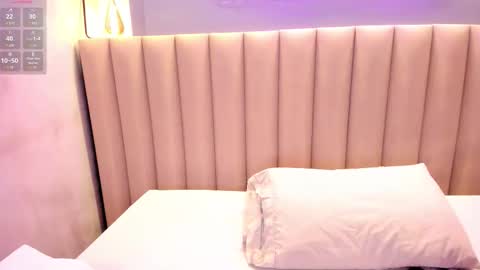 Naomy  online show from February 19, 10:08 pm