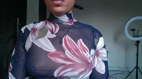 bella online show from December 17, 4:44 pm