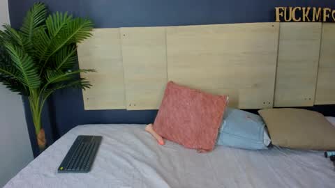   online show from February 26, 7:24 pm