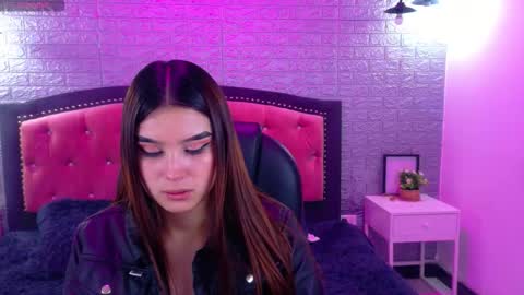 natalie  online show from November 3, 3:10 am